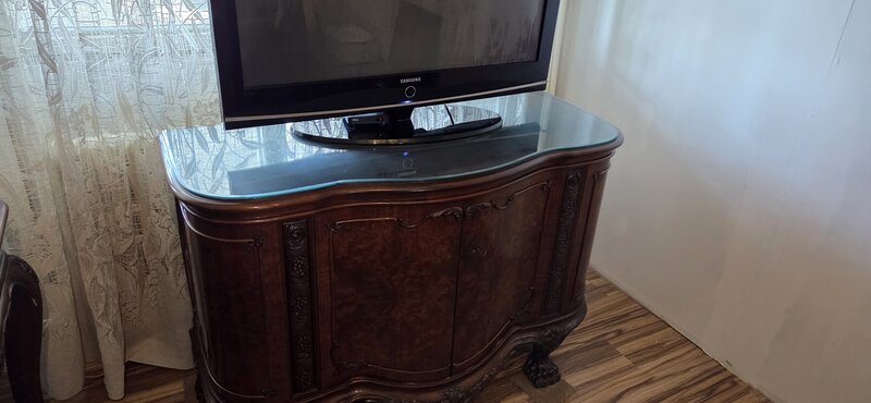 Mobila lemn masiv, cires, veche peste 100 ani